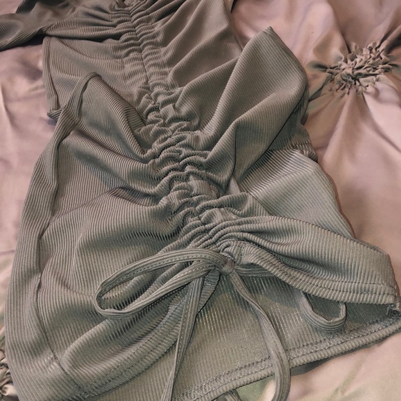 Grey ruched BodyCon Mini Dress - Picture 4 of 4